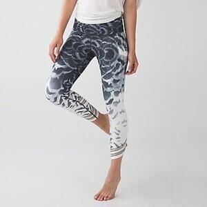 LULULEMON High Times Pant SE Wrap Mesh 4? Pretty Plume Angel Wing Black